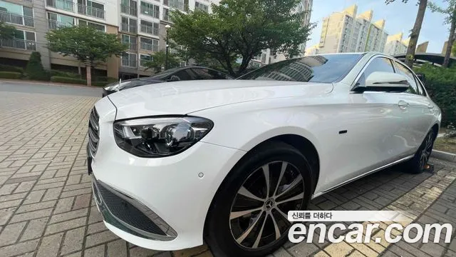 Mercedes-Benz E-Класс 2021 thumb 4