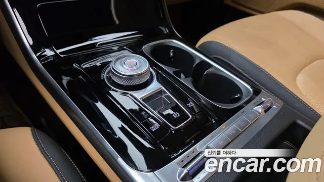 Kia Carnival 2023 thumb 9