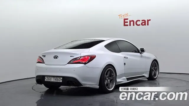 Hyundai Genesis 2013 thumb 2
