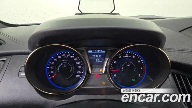 Hyundai Genesis 2013 thumb 8