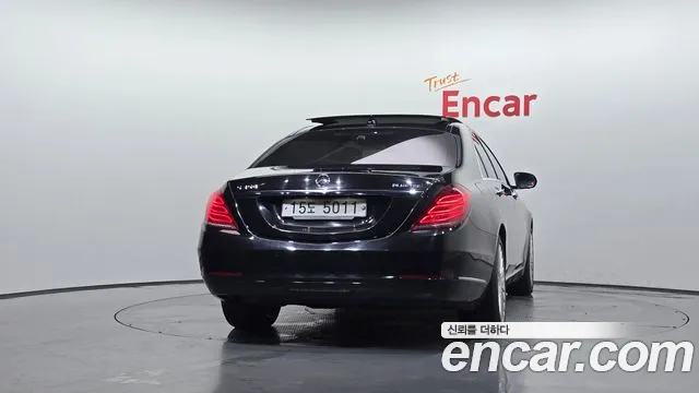 Mercedes-Benz S-Класс 2015 thumb 4