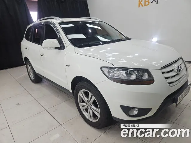 Hyundai Santa Fe 2010 thumb 3