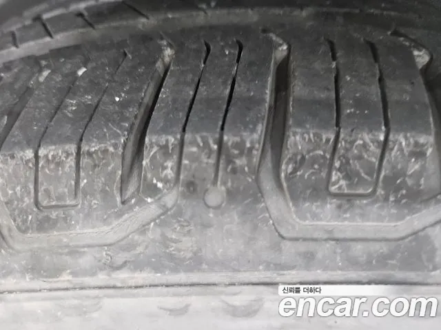 Hyundai Santa Fe 2010 thumb 4
