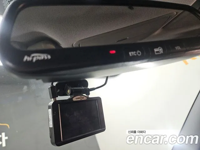 Hyundai Santa Fe 2010 thumb 8