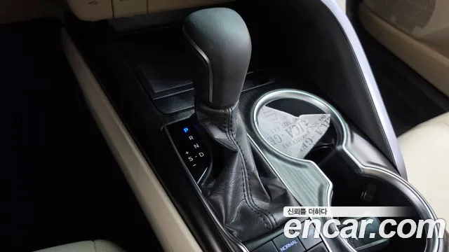 Toyota Camry 2024 thumb 9