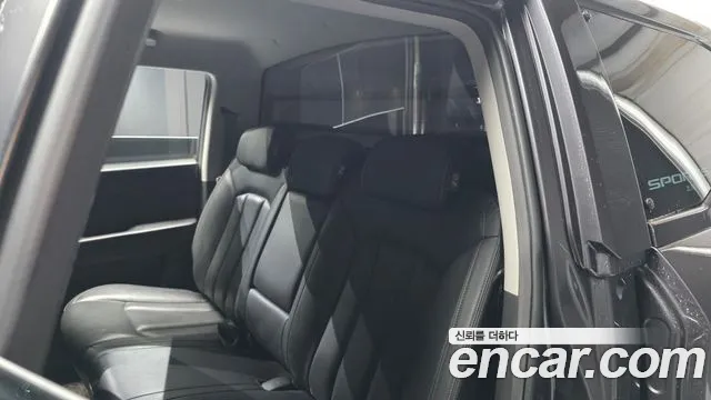 KG_Mobility_Ssangyong Rexton 2019 thumb 12