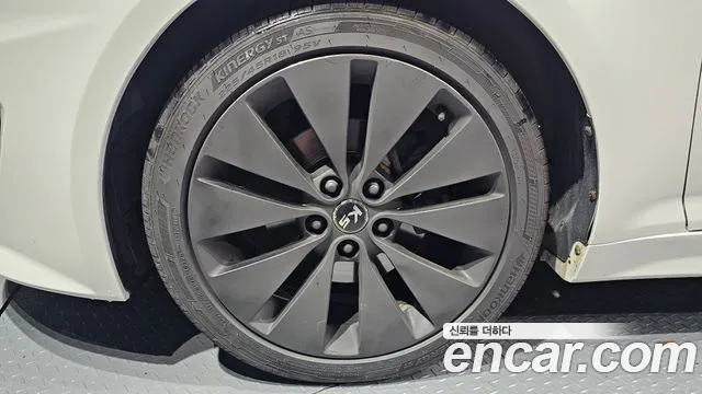 Kia K5 2010 thumb 5