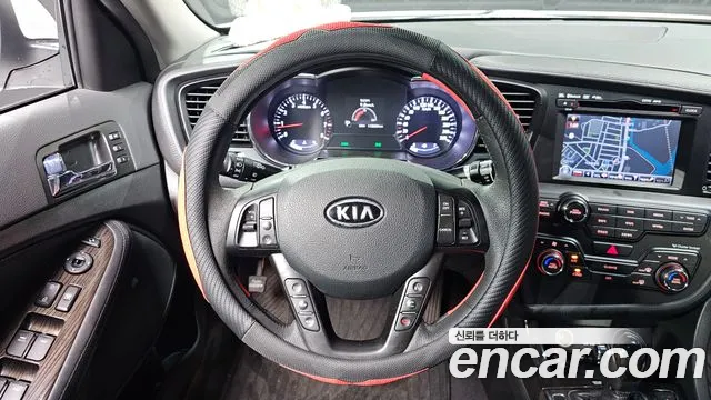 Kia K5 2010 thumb 12