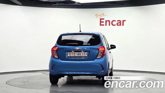 Chevrolet Spark 2017 thumb 4