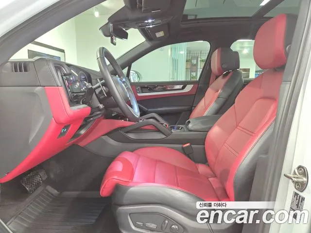Porsche Cayenne 2023 thumb 7