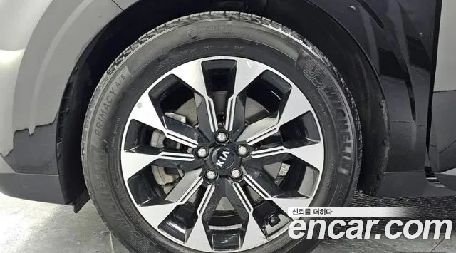 Kia Carnival 2021 thumb 5