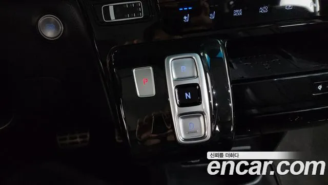 Hyundai Staria 2022 thumb 9
