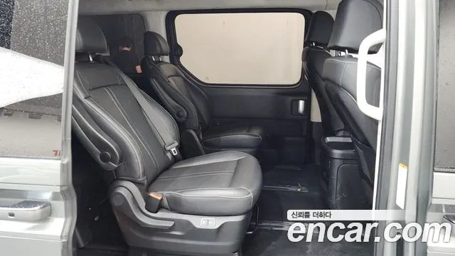 Hyundai Staria 2022 thumb 11