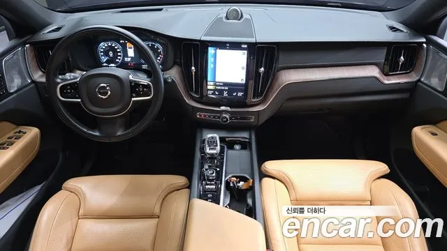 Volvo XC60 2021 thumb 7