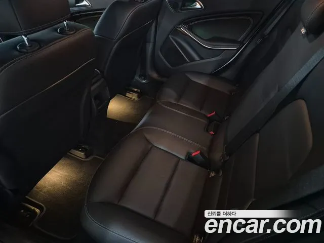 Mercedes-Benz A-Класс 2018 thumb 10