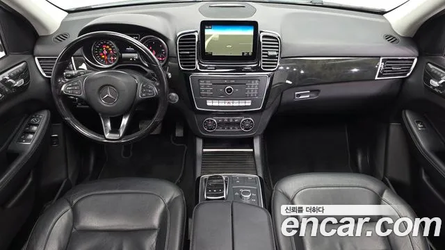 Mercedes-Benz GLE 2016 thumb 7