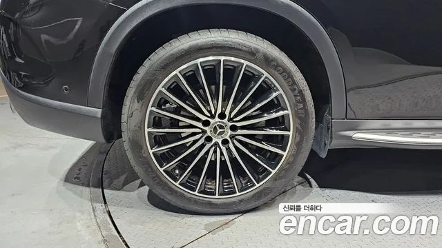 Mercedes-Benz GLC 2024 thumb 5