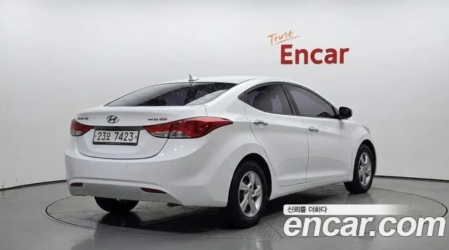 Hyundai Avante 2011 thumb 2