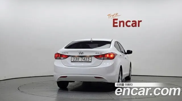 Hyundai Avante 2011 thumb 4