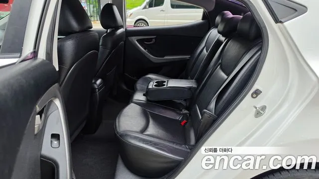 Hyundai Avante 2011 thumb 12