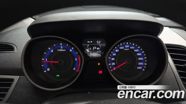 Hyundai Avante 2015 thumb 8