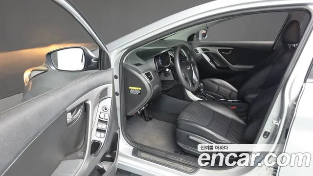 Hyundai Avante 2015 thumb 10