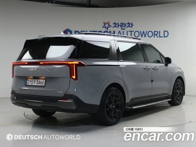 Kia Carnival 2024 thumb 2