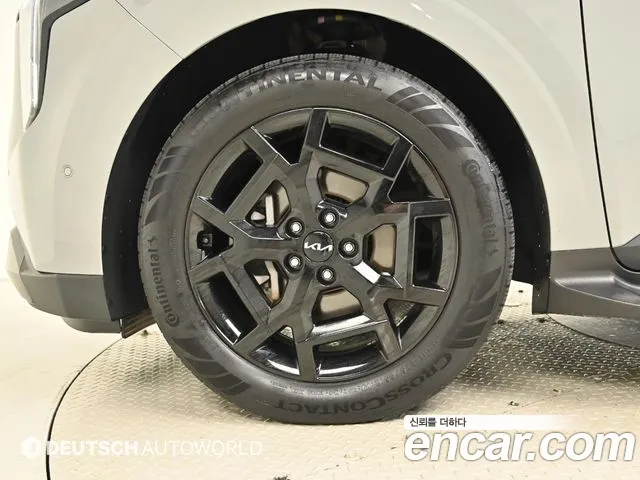 Kia Carnival 2024 thumb 5