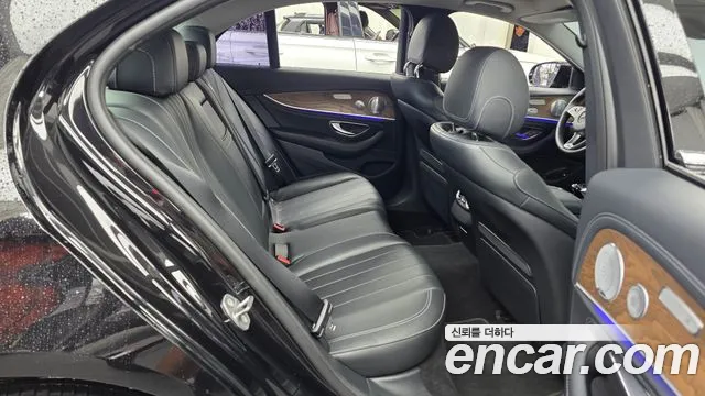 Mercedes-Benz E-Класс 2018 thumb 12