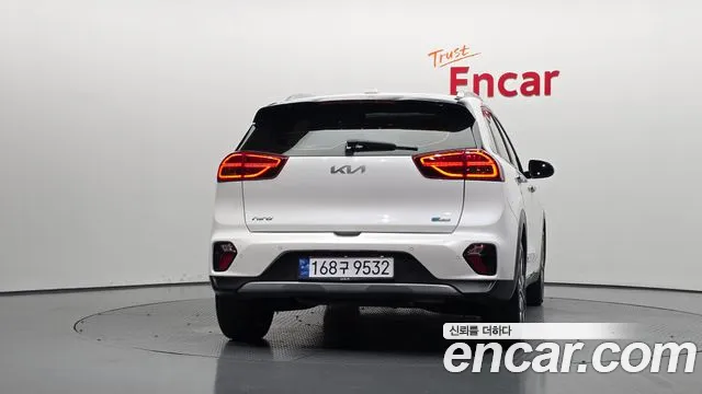 Kia Niro 2021 thumb 4