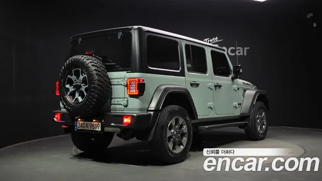 Jeep Wrangler 2023 thumb 2