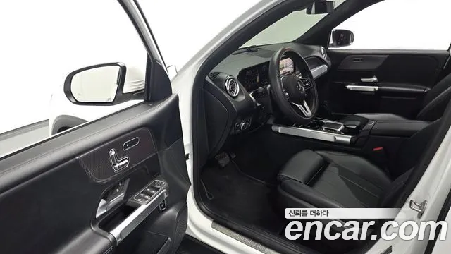 Mercedes-Benz GLB 2022 thumb 10