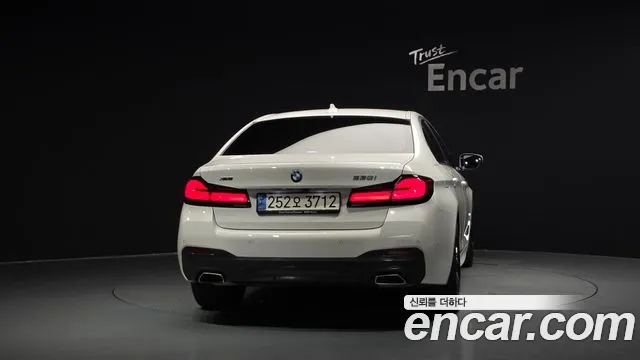 BMW 5 серии 2023 thumb 4