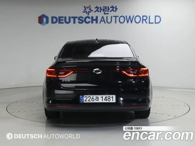 Renault Megane 2018 thumb 4