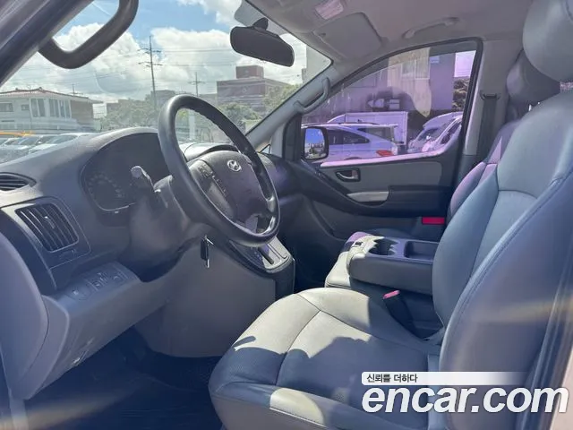 Hyundai Starex 2012 thumb 10