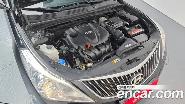 Hyundai Grandeur 2014 thumb 6