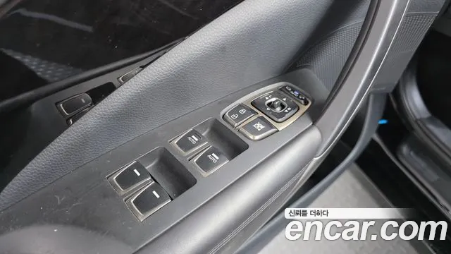 Hyundai Grandeur 2014 thumb 12