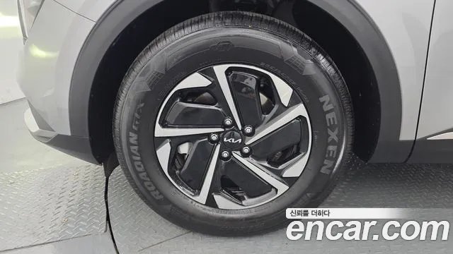 Kia Sportage 2023 thumb 5