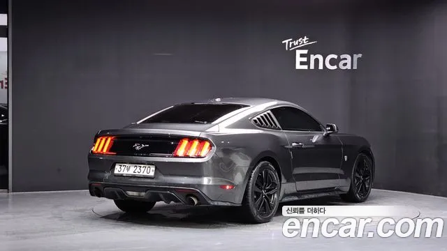 Ford Mustang Mach-E 2017 thumb 2