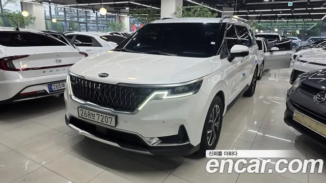 Kia Carnival 2021 thumb 2