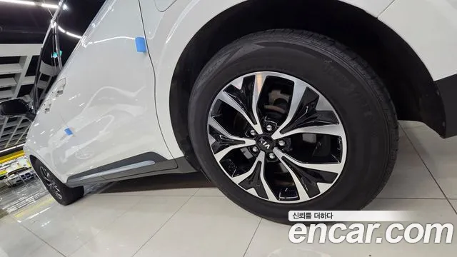 Kia Carnival 2021 thumb 7
