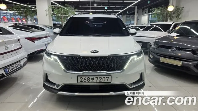 Kia Carnival 2021 thumb 11