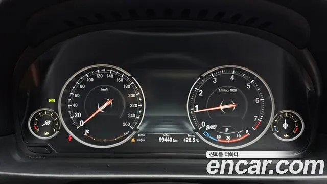 BMW 5 серии 2013 thumb 8