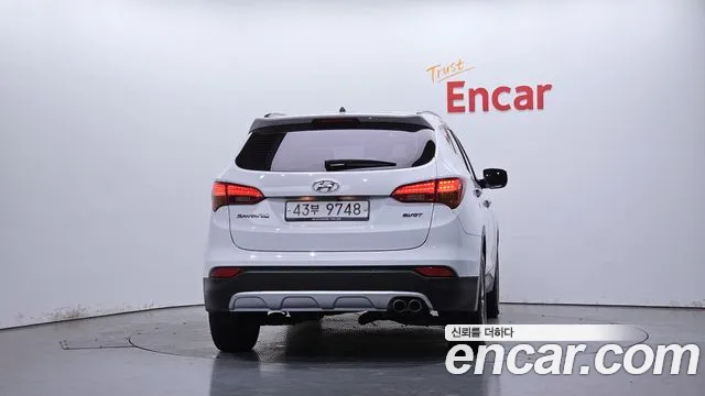 Hyundai Santa Fe 2013 thumb 3