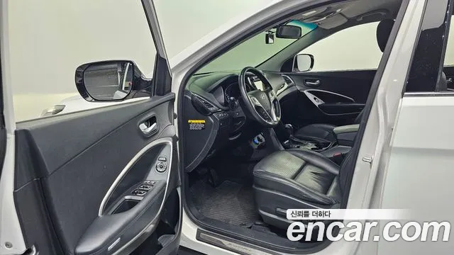 Hyundai Santa Fe 2013 thumb 9