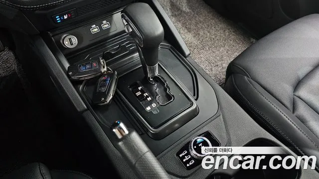 KG_Mobility_Ssangyong Rexton 2023 thumb 9