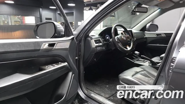 KG_Mobility_Ssangyong Rexton 2019 thumb 10