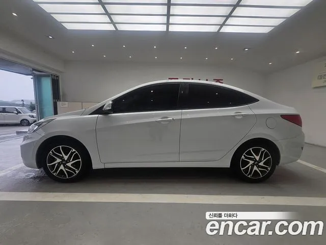 Hyundai Accent 2018 thumb 3