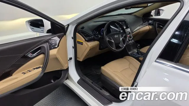 Hyundai Grandeur 2014 thumb 10