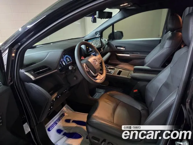 Toyota Sienna 2025 thumb 10